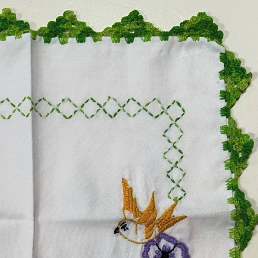 NEW Hand Made Embroidered Mexican Servilleta